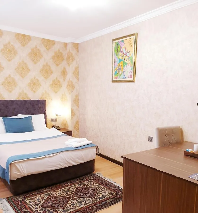 Nemi Baku Center Hotel 4*,