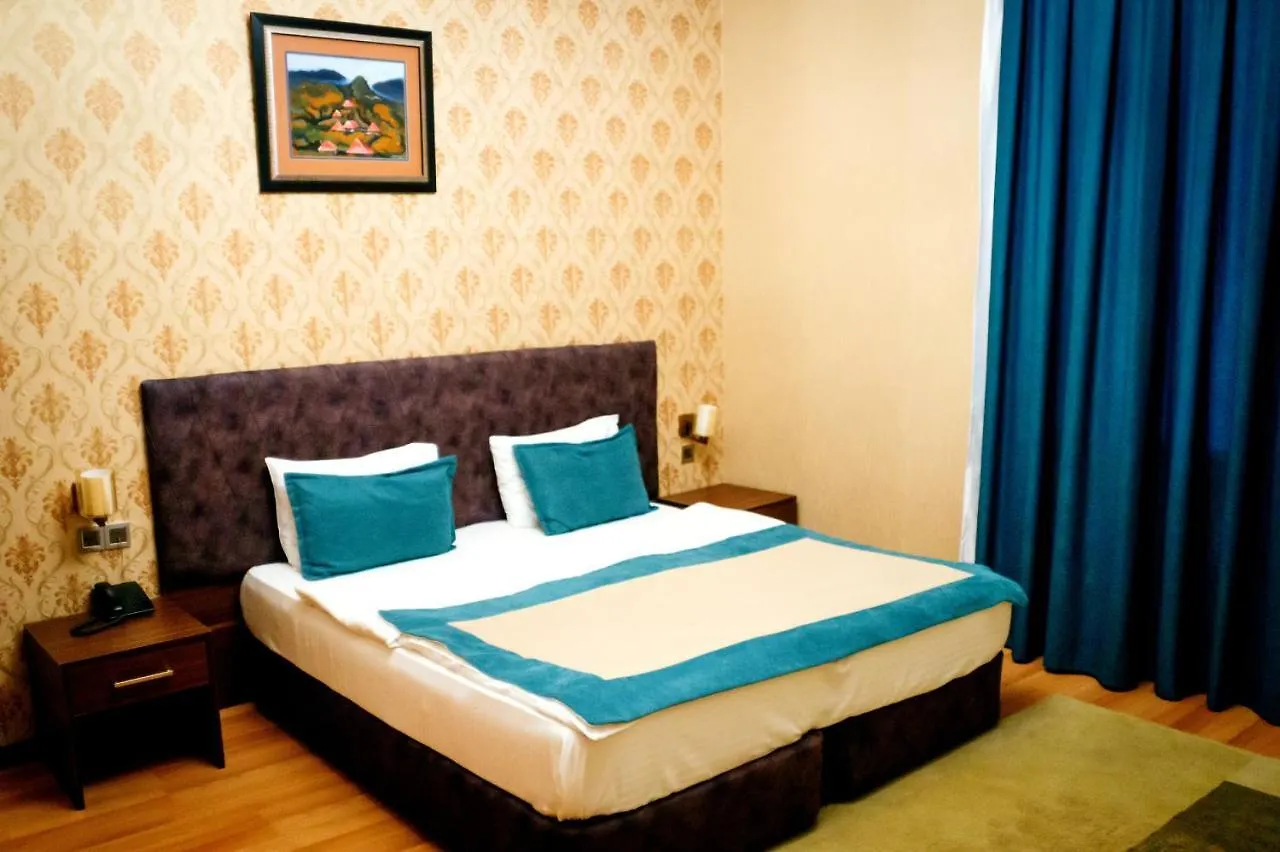 Nemi Baku Center Hotel