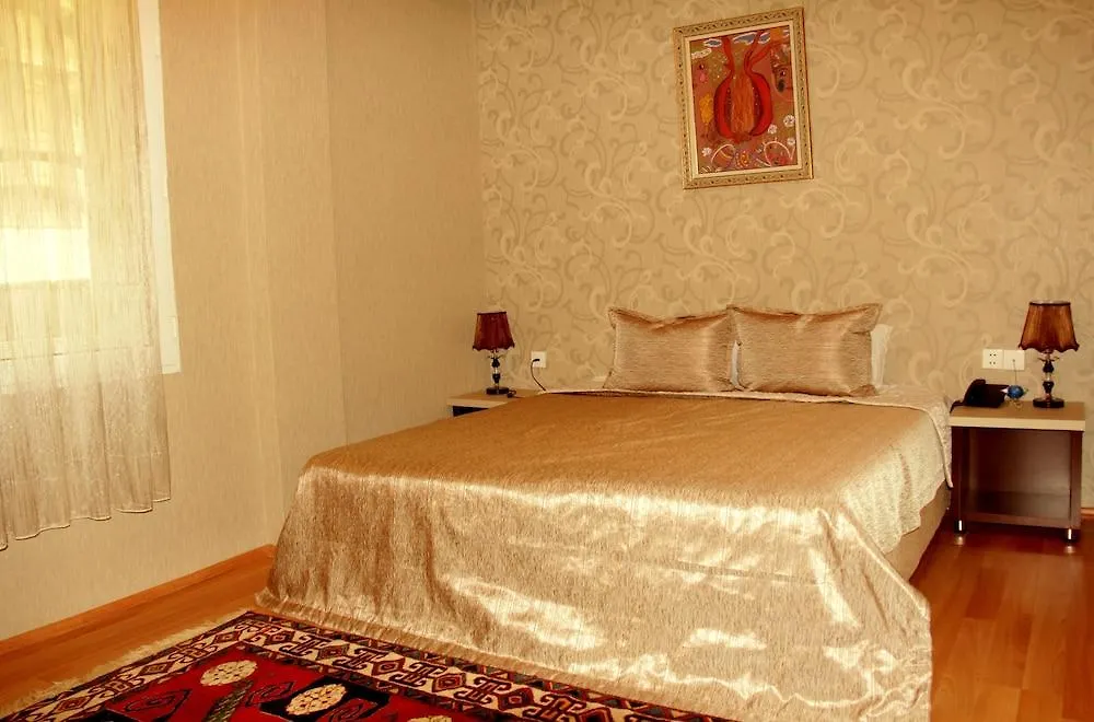 Nemi Baku Center Hotel